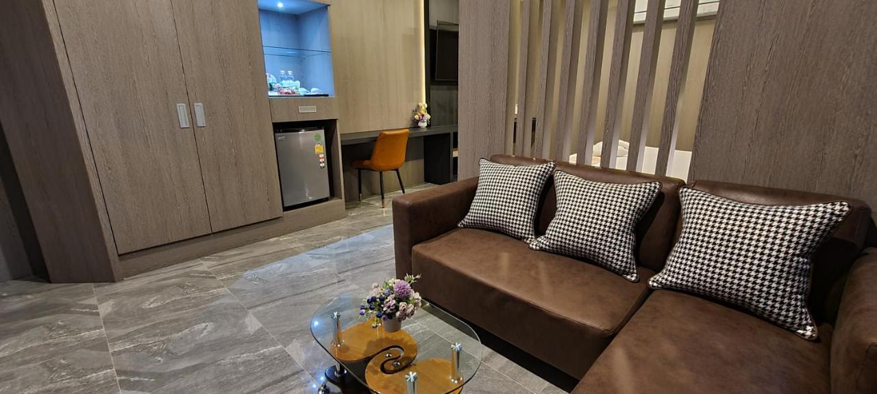 The Room Boutique Hotel 色军 外观 照片